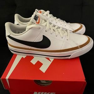 Nike Court Legacy Sneakers